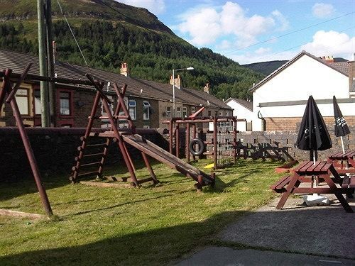 โรงแรม เดอะ เฮนดรูเวน Treorchy ภายนอก รูปภาพ